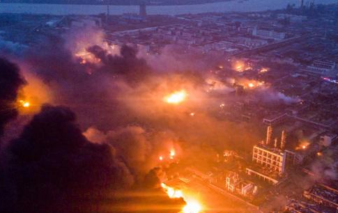 化學(xué)品及易燃易爆品的安全存儲(chǔ)重要性(圖2) 江蘇省鹽城市響水縣陳家港鎮(zhèn)的江蘇天嘉宜化工有限公司發(fā)生爆炸事故